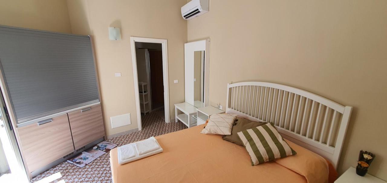 La Capasa Di Casada Apartman Spongano Kültér fotó